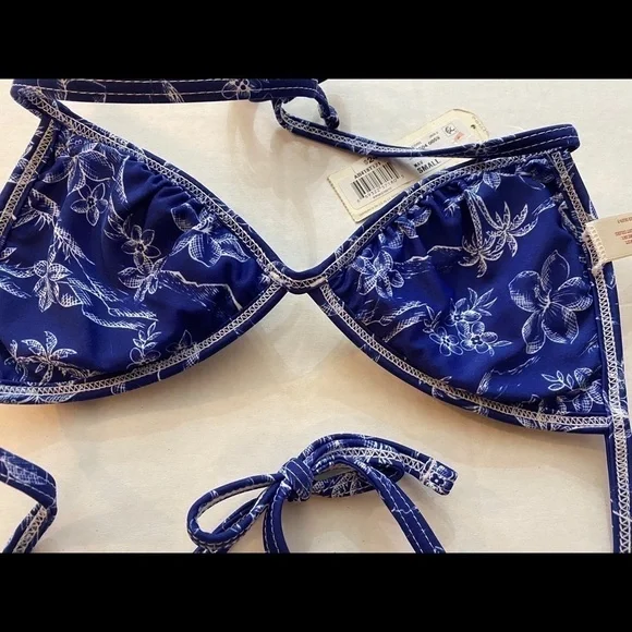 NWT Arizona Jean Company Swimsuit Top Small - Picture 4 of 7